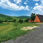 Vikendica Stunning In *
