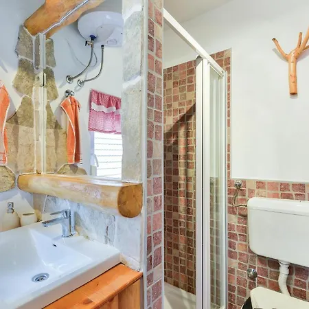 Stunning In * Pridraga