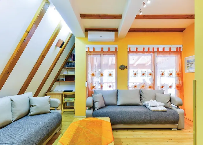 Stunning In Ferienhaus