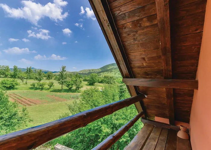 Stunning In Ferienhaus Gospić